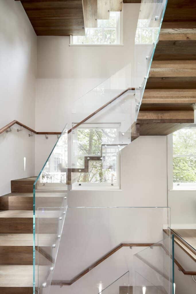 How to Avoid Hiring a Bad Contractor in Burbank, CA
